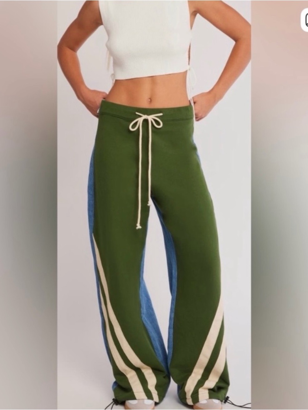 Austin Landing Green High Waist
Baggy Mixed Media Jeans SZ 7